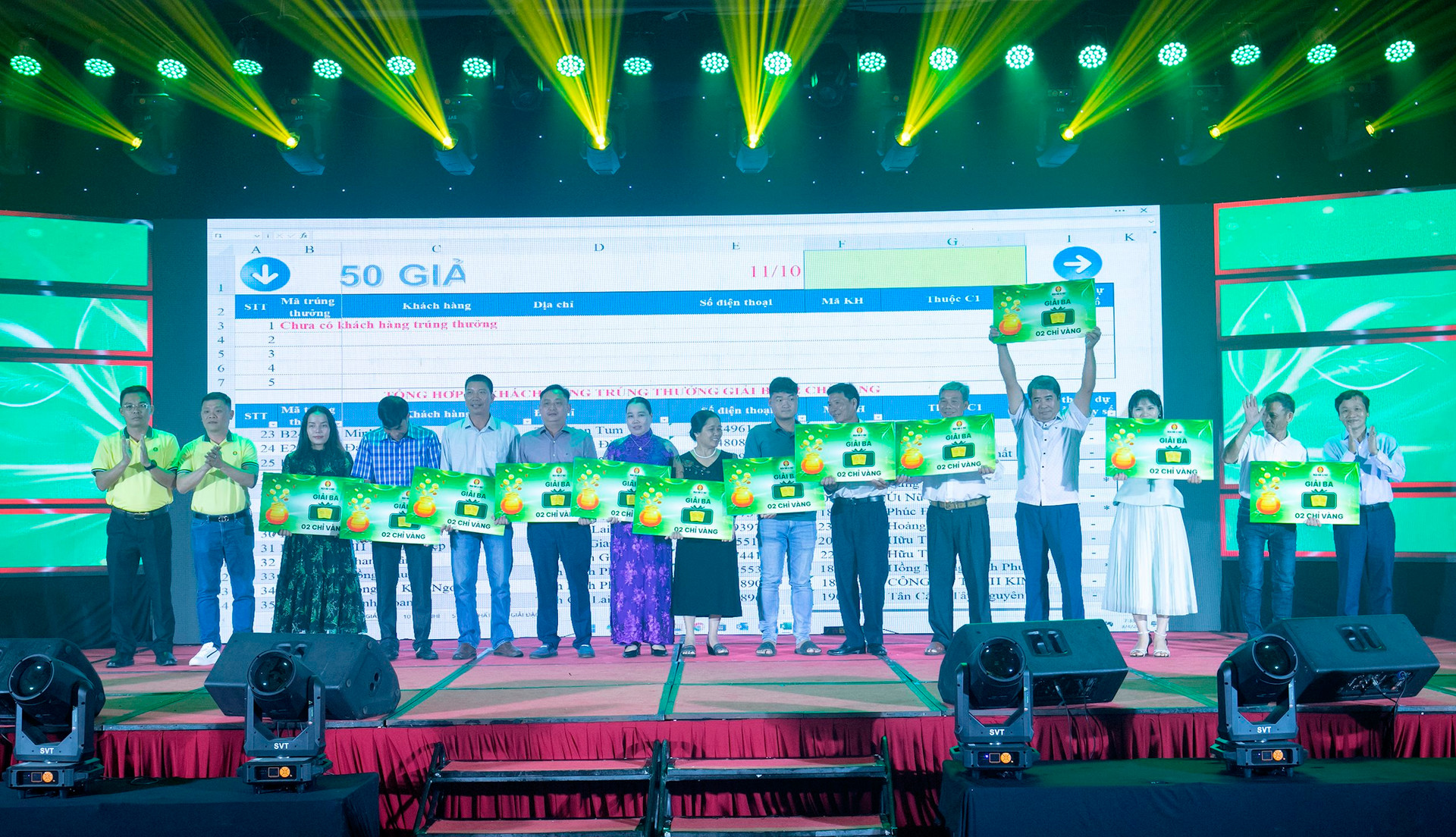 Đón mùa vàng - Rước Mercedes-Benz GLC200 4Matic cùng Phân bón Cà Mau Đón mùa vàng - Rước Mercedes-Benz GLC200 4Matic cùng Phân bón Cà Mau