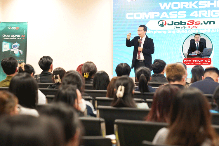 CEO Tony Vũ của Job3s.vn: Diễn giả đặc biệt tạo sức nóng tại ĐH Kinh Tế Quốc Dân CEO Tony Vũ của Job3s.vn: Diễn giả đặc biệt tạo sức nóng tại ĐH Kinh Tế Quốc Dân