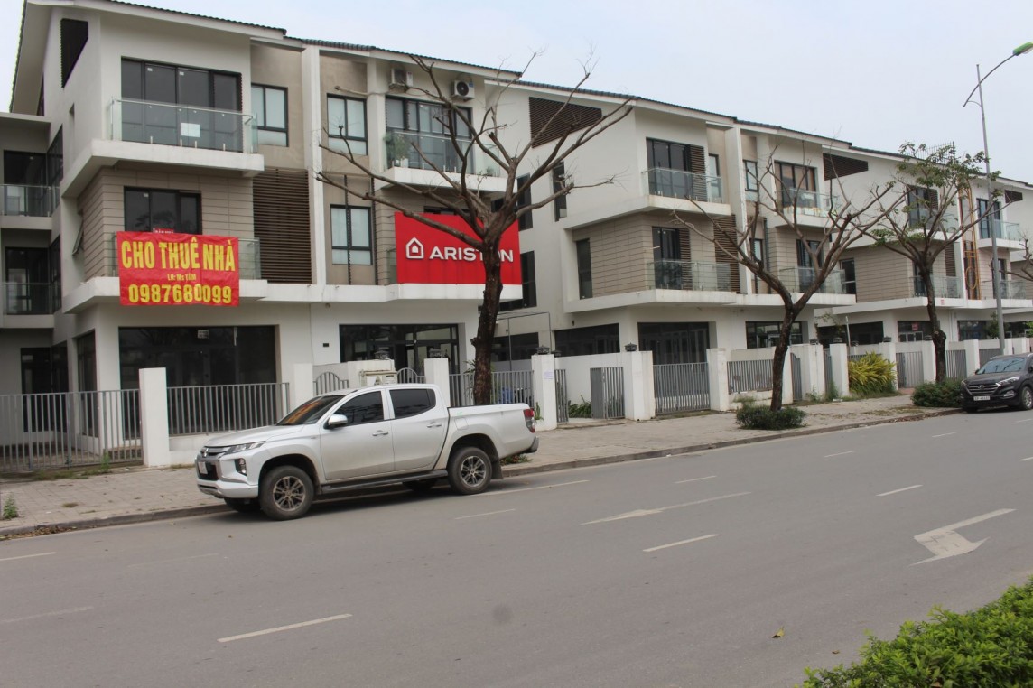 Cận cảnh những tuyến đường ‘đắp chiếu’ nhiều năm sắp về đích ở Thủ đô
