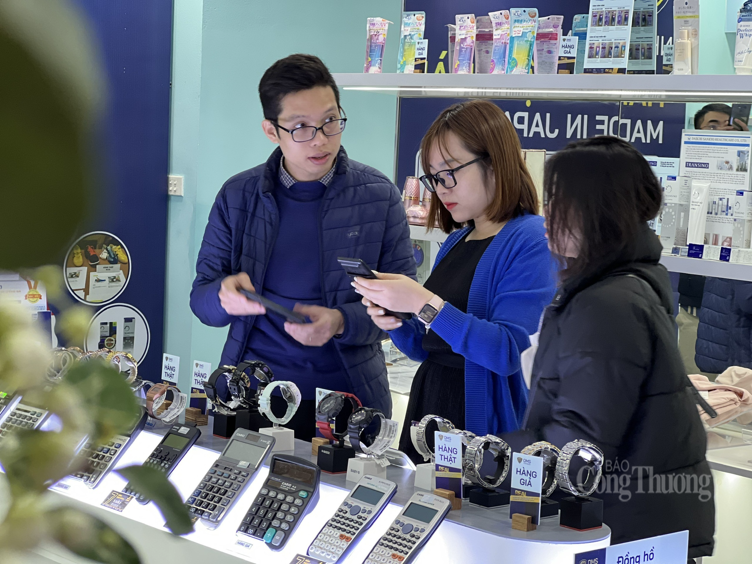 "Sức nóng" từ Phòng Trưng bày Nhận diện hàng thật - hàng giả, hàng vi phạm "Sức nóng" từ Phòng Trưng bày Nhận diện hàng thật - hàng giả, hàng vi phạm