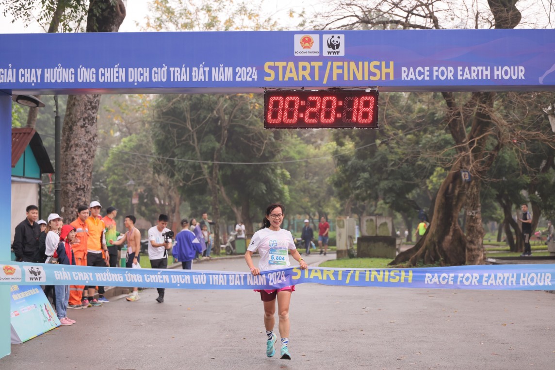 Chạy hưởng ứng Giờ Trái đất năm 2024 cùng chung tay “Tiết kiệm điện” Chạy hưởng ứng Giờ Trái đất năm 2024 cùng chung tay “Tiết kiệm điện”