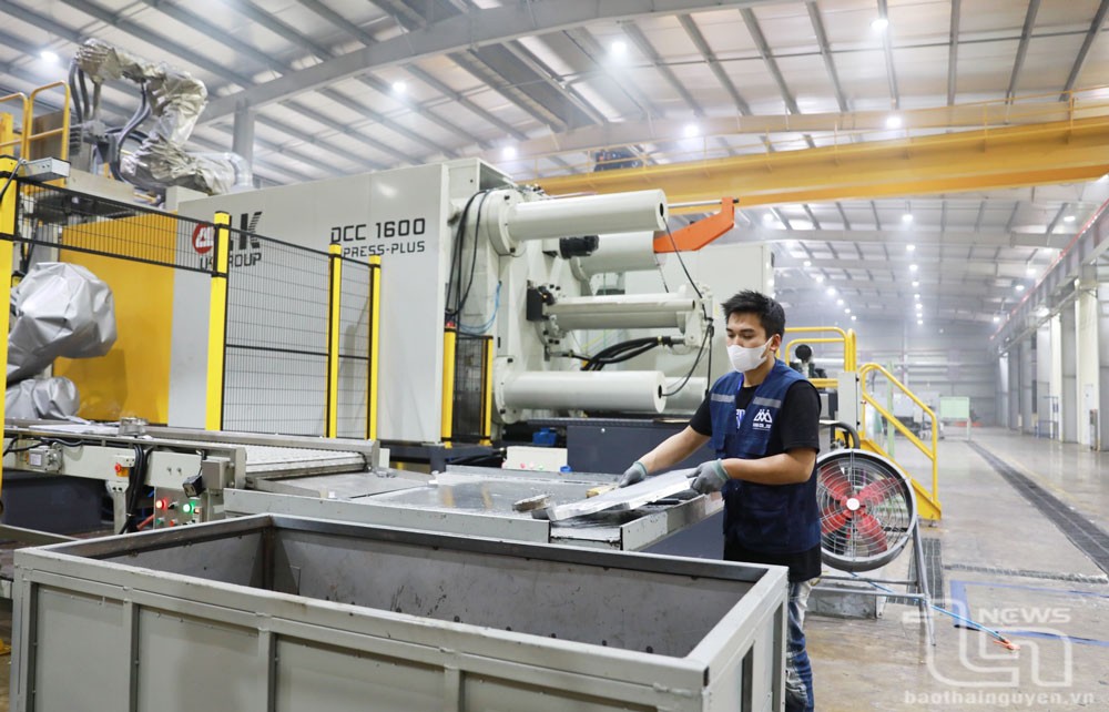 Sản xuất sản phẩm cơ khí tại Công ty TNHH BIGL Việt Bam tại KCN Sông Công II. Ảnh baothainguyen Sản xuất sản phẩm cơ khí tại Công ty TNHH BIGL Việt Bam tại KCN Sông Công II. Ảnh baothainguyen