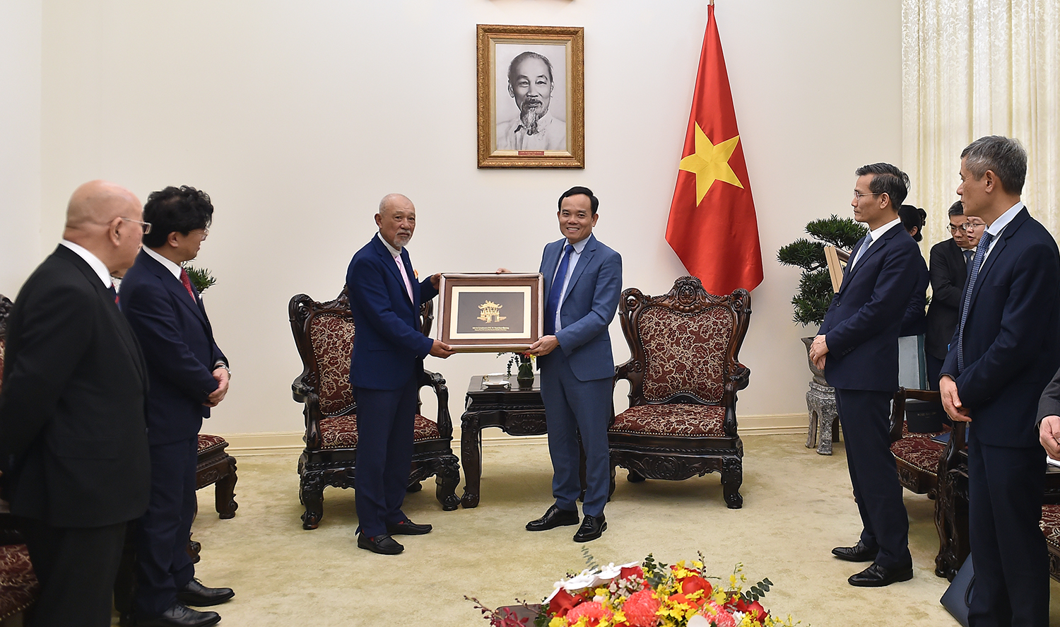 Thắt chặt tình bạn, sự tin cậy giữa Chính phủ, các ngành, nhân dân Việt Nam-Nhật Bản- Ảnh 1. Thắt chặt tình bạn, sự tin cậy giữa Chính phủ, các ngành, nhân dân Việt Nam-Nhật Bản- Ảnh 1.