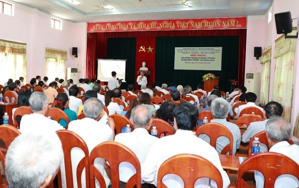 Bài 2: Thủy điện giảm lũ, chống hạn cho hạ du Bài 2: Thủy điện giảm lũ, chống hạn cho hạ du