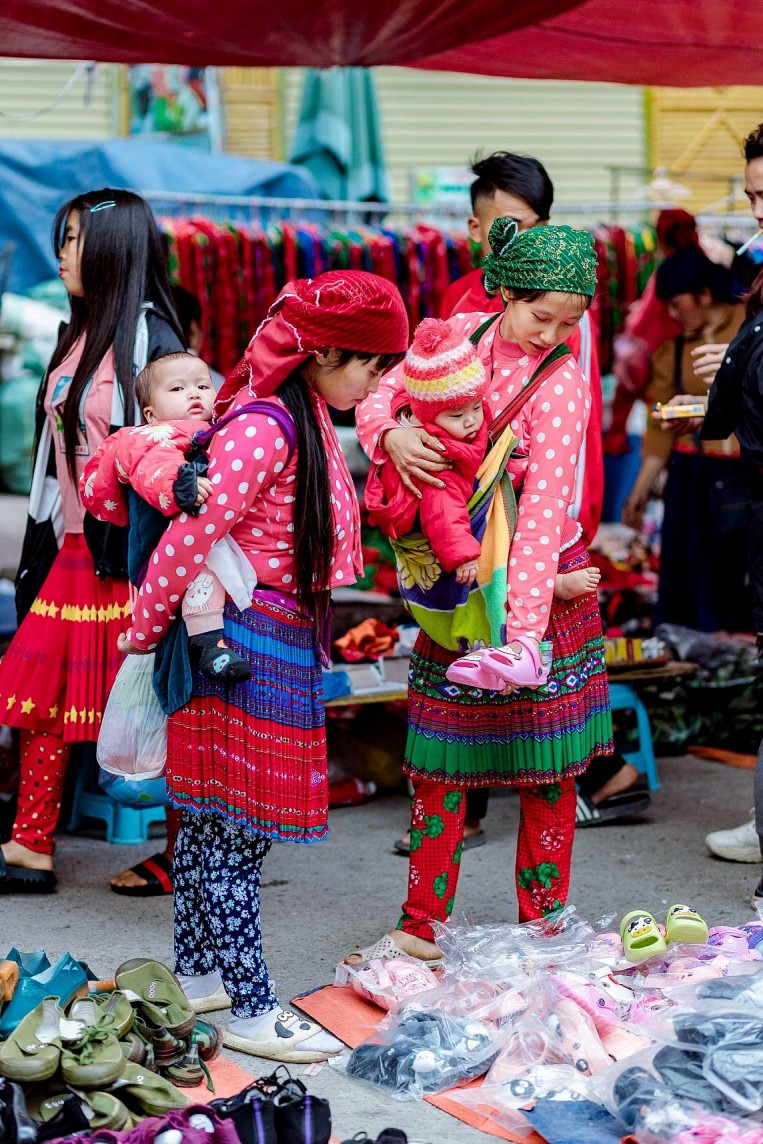 Sắc màu chợ phiên Mèo Vạc