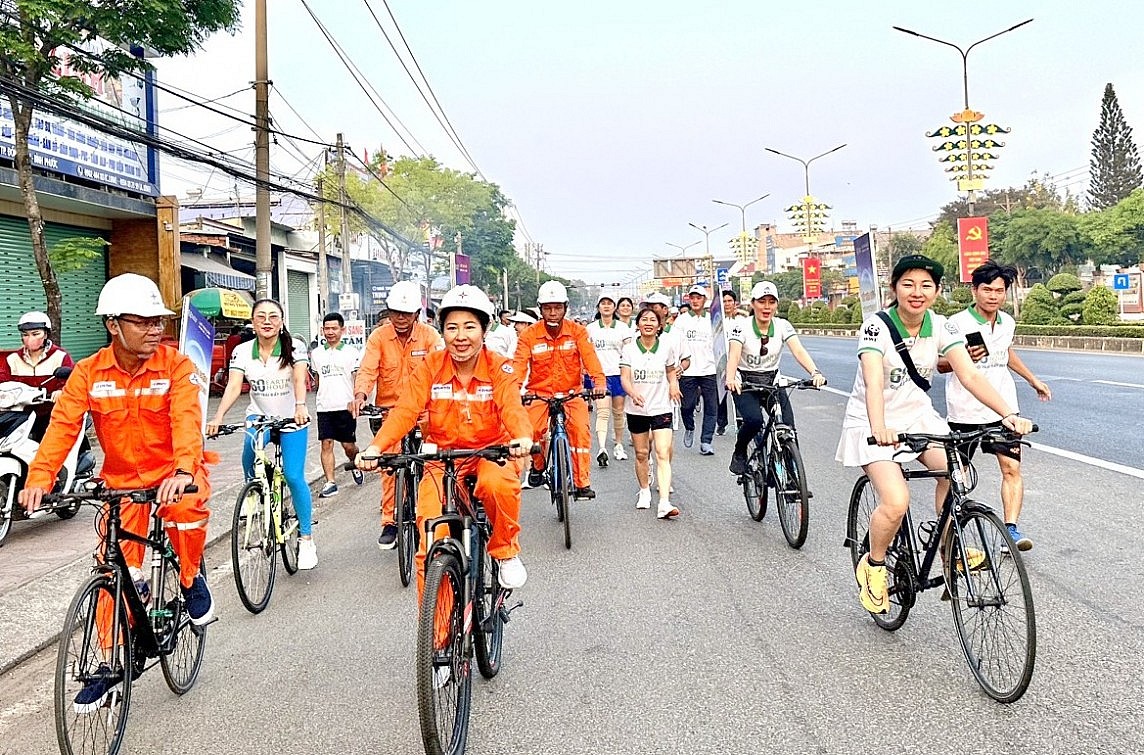 Ngành điện miền Nam: Nhiều hoạt động hưởng ứng thông điệp Tiết kiệm điện - Thành thói quen