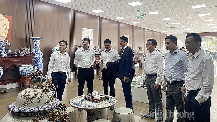 Hà Nội: Công nhận Trung tâm thiết kế sáng tạo, giới thiệu, quảng bá và bán sản phẩm OCOP 2023 Hà Nội: Công nhận Trung tâm thiết kế sáng tạo, giới thiệu, quảng bá và bán sản phẩm OCOP 2023