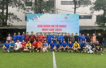 Giải bóng đá tứ hùng - MOIT Cup 2024: Tổng công ty Thuốc lá Việt Nam Vinataba lên ngôi vô địch