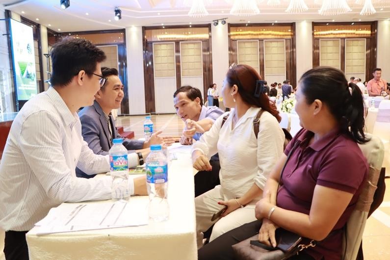 Các HTX tìm cơ hội giao thương trong khuôn khổ Hội chợ xúc tiến thương mại cho khu vực kinh tế tập thể, HTX khu vực miền Nam được tổ chức tại Đồng Nai năm 2023 Các HTX tìm cơ hội giao thương trong khuôn khổ Hội chợ xúc tiến thương mại cho khu vực kinh tế tập thể, HTX khu vực miền Nam được tổ chức tại Đồng Nai năm 2023