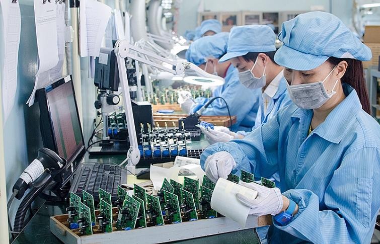 Với sự chuẩn bị kỹ lưỡng và chiến lược đúng đắn, các doanh nghiệp Việt Nam hoàn toàn có đủ năng lực để tận dụng cơ hội từ dòng vốn FDI và tín hiệu tích cực  Với sự chuẩn bị kỹ lưỡng và chiến lược đúng đắn, các doanh nghiệp Việt Nam hoàn toàn có đủ năng lực để tận dụng cơ hội từ dòng vốn FDI và tín hiệu tích cực