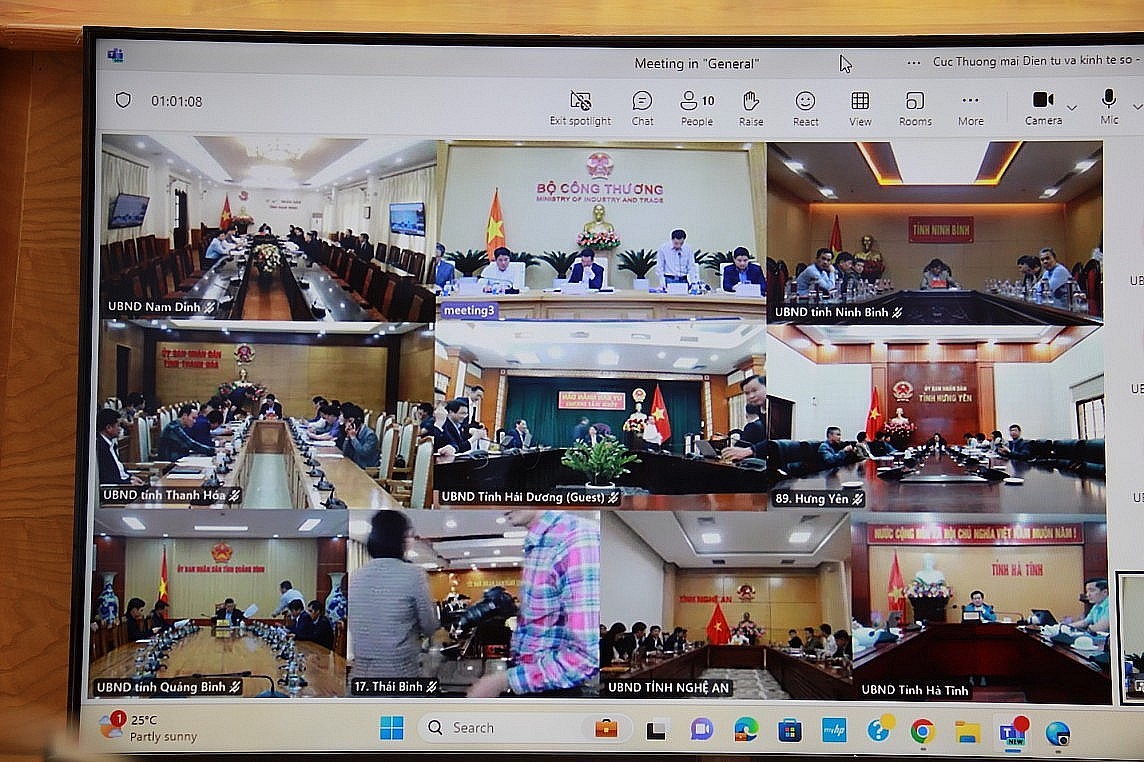 Họp giao ban định kỳ về đường dây 500kV mạch 3 Quảng Trạch – Phố Nối Họp giao ban định kỳ về đường dây 500kV mạch 3 Quảng Trạch – Phố Nối