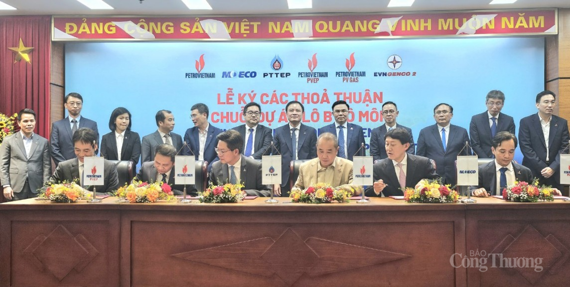 Petrovietnam thực hiện ký kết các thỏa thuận thương mại cho chuỗi dự án Lô B - Ô Môn Petrovietnam thực hiện ký kết các thỏa thuận thương mại cho chuỗi dự án Lô B - Ô Môn