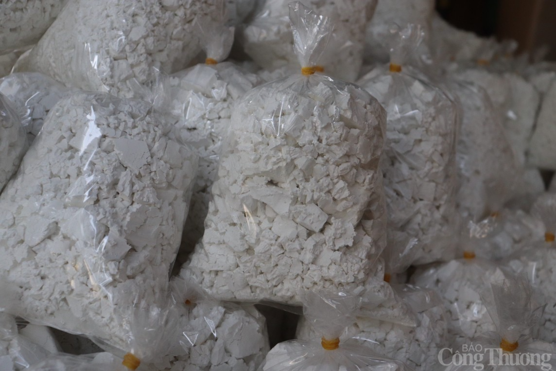 Mùa sắn dây bội thu, người dân Hải Dương kiếm về hàng trăm triệu đồng/ha Mùa sắn dây bội thu, người dân Hải Dương kiếm về hàng trăm triệu đồng/ha