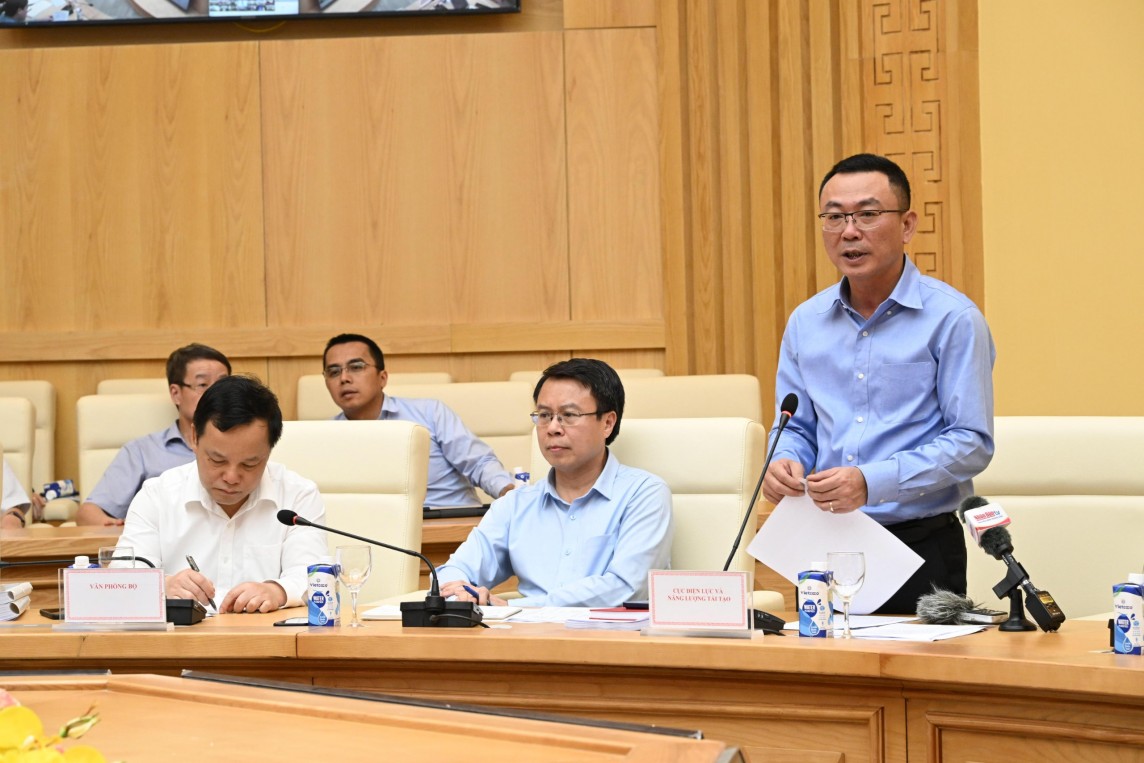 Đẩy nhanh việc triển khai quy hoạch điện lực quốc gia Đẩy nhanh việc triển khai quy hoạch điện lực quốc gia