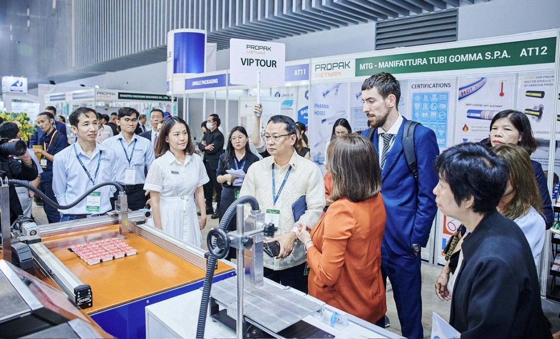 Khách tham quan triển lãm sẽ có cơ hội khám phá các máy móc vận hành cỡ lớn, với những trải nghiệm chân thực như tại nhà máy Khách tham quan triển lãm sẽ có cơ hội khám phá các máy móc vận hành cỡ lớn, với những trải nghiệm chân thực như tại nhà máy