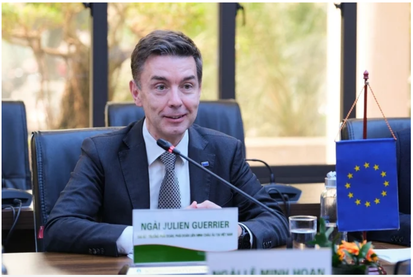 Đại sứ Julien Guerrier: Đã đến giai đoạn để có thể gỡ bỏ thẻ vàng IUU cho Việt Nam. Ảnh: Quỳnh Chi, Báo Nông nghiệp Việt Nam) Đại sứ Julien Guerrier: Đã đến giai đoạn để có thể gỡ bỏ thẻ vàng IUU cho Việt Nam. Ảnh: Quỳnh Chi, Báo Nông nghiệp Việt Nam)