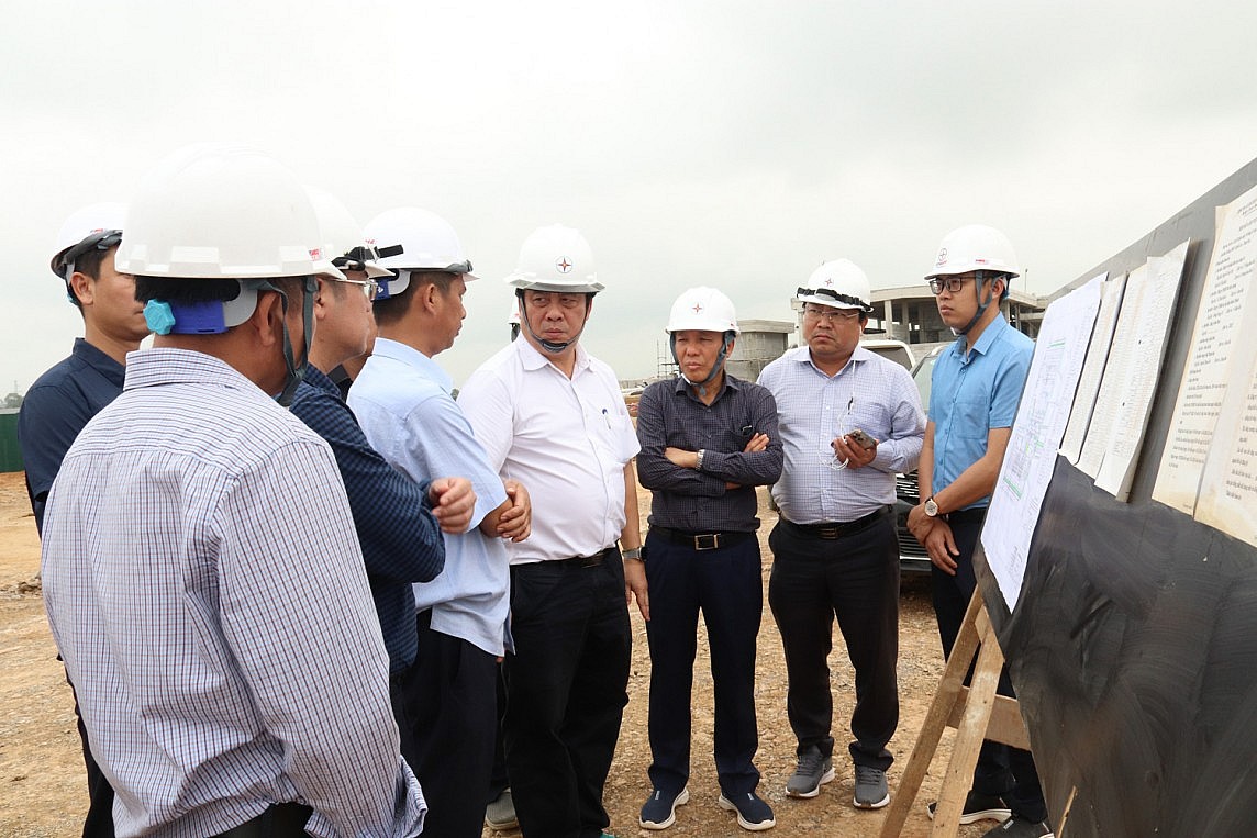 EVN tiếp tục đốc thúc thi công đường dây 500kV mạch 3 Quỳnh Lưu – Thanh Hóa EVN tiếp tục đốc thúc thi công đường dây 500kV mạch 3 Quỳnh Lưu – Thanh Hóa