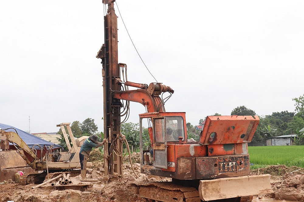 EVN tiếp tục đốc thúc thi công đường dây 500kV mạch 3 Quỳnh Lưu – Thanh Hóa EVN tiếp tục đốc thúc thi công đường dây 500kV mạch 3 Quỳnh Lưu – Thanh Hóa