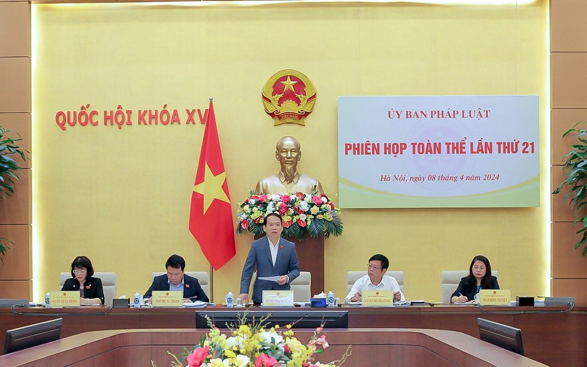 Chủ nhiệm Ủy ban Pháp luật Hoàng Thành Tùng Chủ nhiệm Ủy ban Pháp luật Hoàng Thành Tùng