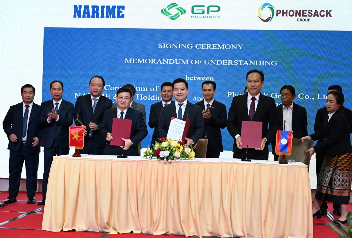 Việt Nam - Lào ký kết xây dựng băng tải vận chuyển than xuyên biên giới Việt Nam - Lào ký kết xây dựng băng tải vận chuyển than xuyên biên giới