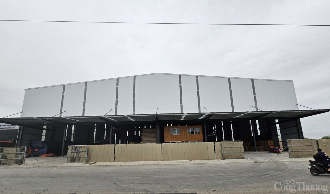 Hà Nội: Phát hiện nhà xưởng quy mô lớn không phép tại Thạch Thất Hà Nội: Phát hiện nhà xưởng quy mô lớn không phép tại Thạch Thất