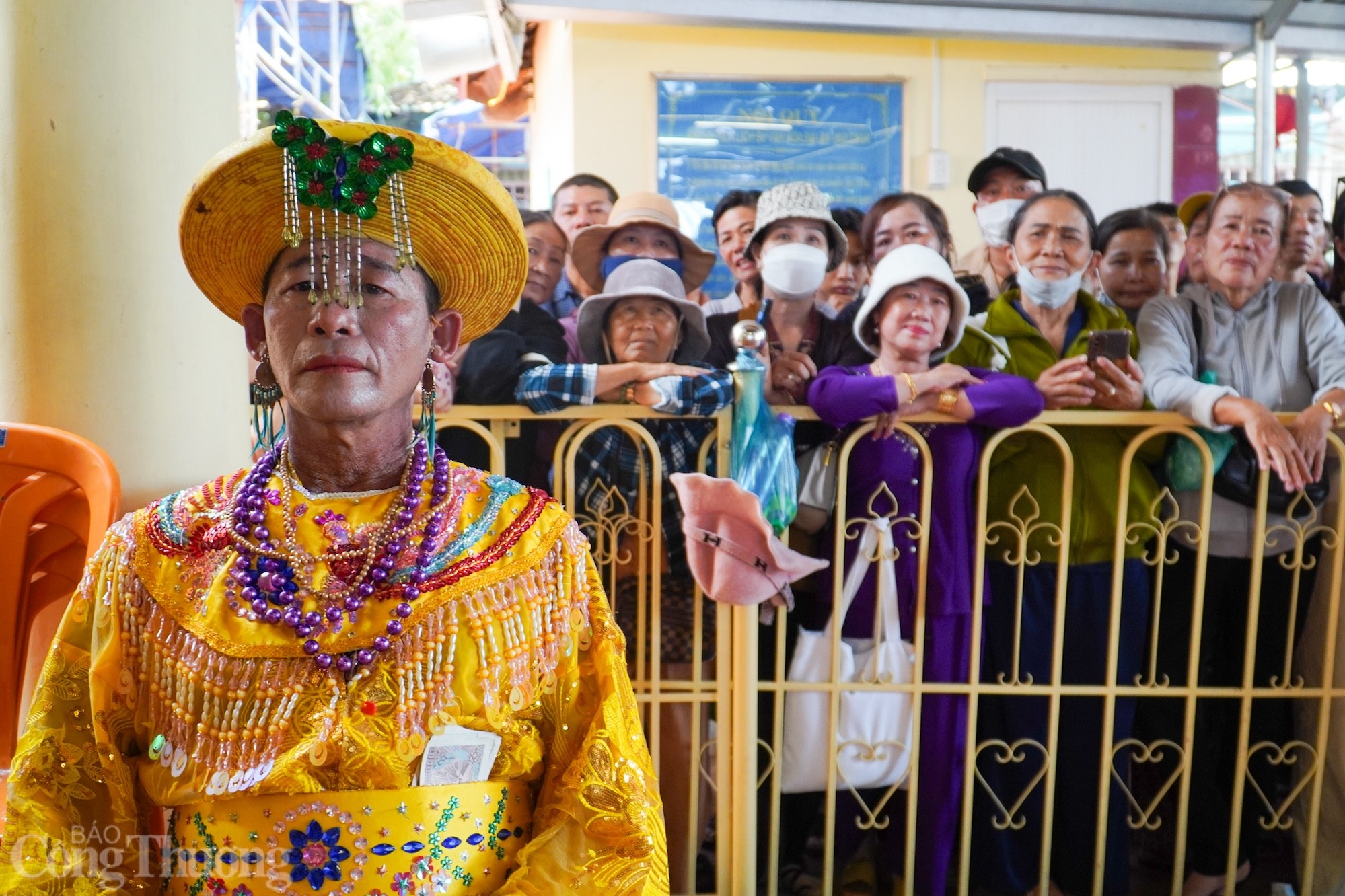 'Biển người' đổ về khai hội Am Chúa 'Biển người' đổ về khai hội Am Chúa