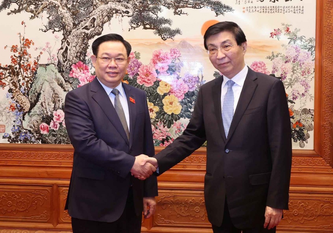 Chủ tịch Chính hiệp toàn quốc Trung Quốc Vương Hộ Ninh đón Chủ tịch Quốc hội Vương Đình Huệ. Ảnh: Nhan Sáng/TTXVN Chủ tịch Chính hiệp toàn quốc Trung Quốc Vương Hộ Ninh đón Chủ tịch Quốc hội Vương Đình Huệ. Ảnh: Nhan Sáng/TTXVN