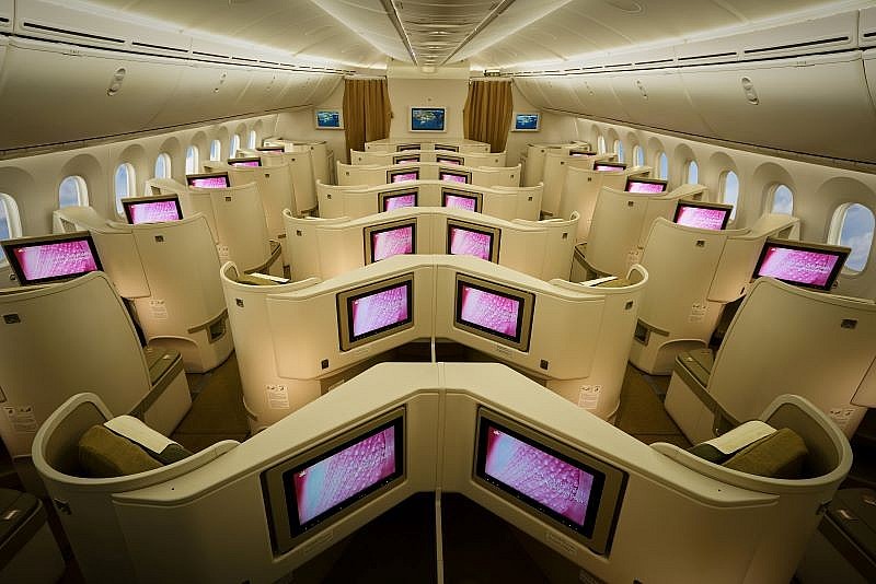 Hình 5. Khoang Thương gia máy bay thân rộng của Vietnam Airlines.jpg Hình 5. Khoang Thương gia máy bay thân rộng của Vietnam Airlines.jpg