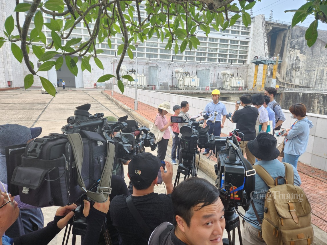 Bài 2: Minh bạch thông tin, kịp thời vá những lỗ hổng Bài 2: Minh bạch thông tin, kịp thời vá những lỗ hổng