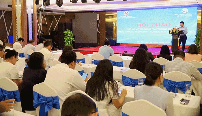 Quang cảnh hội thảo Quang cảnh hội thảo "“Phòng vệ thương mại trong bối cảnh thực thi các Hiệp định thương mại tự do thế hệ mới” tại TP. Cần Thơ.