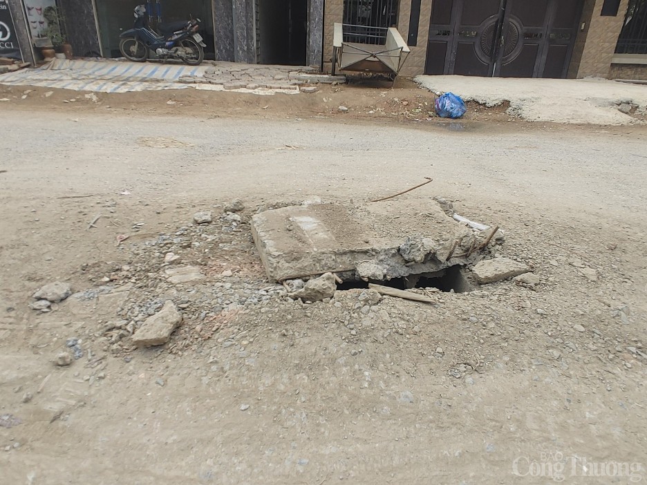 Vĩnh Phúc: Công trình ĐT304 đoạn đi qua địa phận thị trấn Thổ Tang thi công không đảm bảo an toàn Vĩnh Phúc: Công trình ĐT304 đoạn đi qua địa phận thị trấn Thổ Tang thi công không đảm bảo an toàn