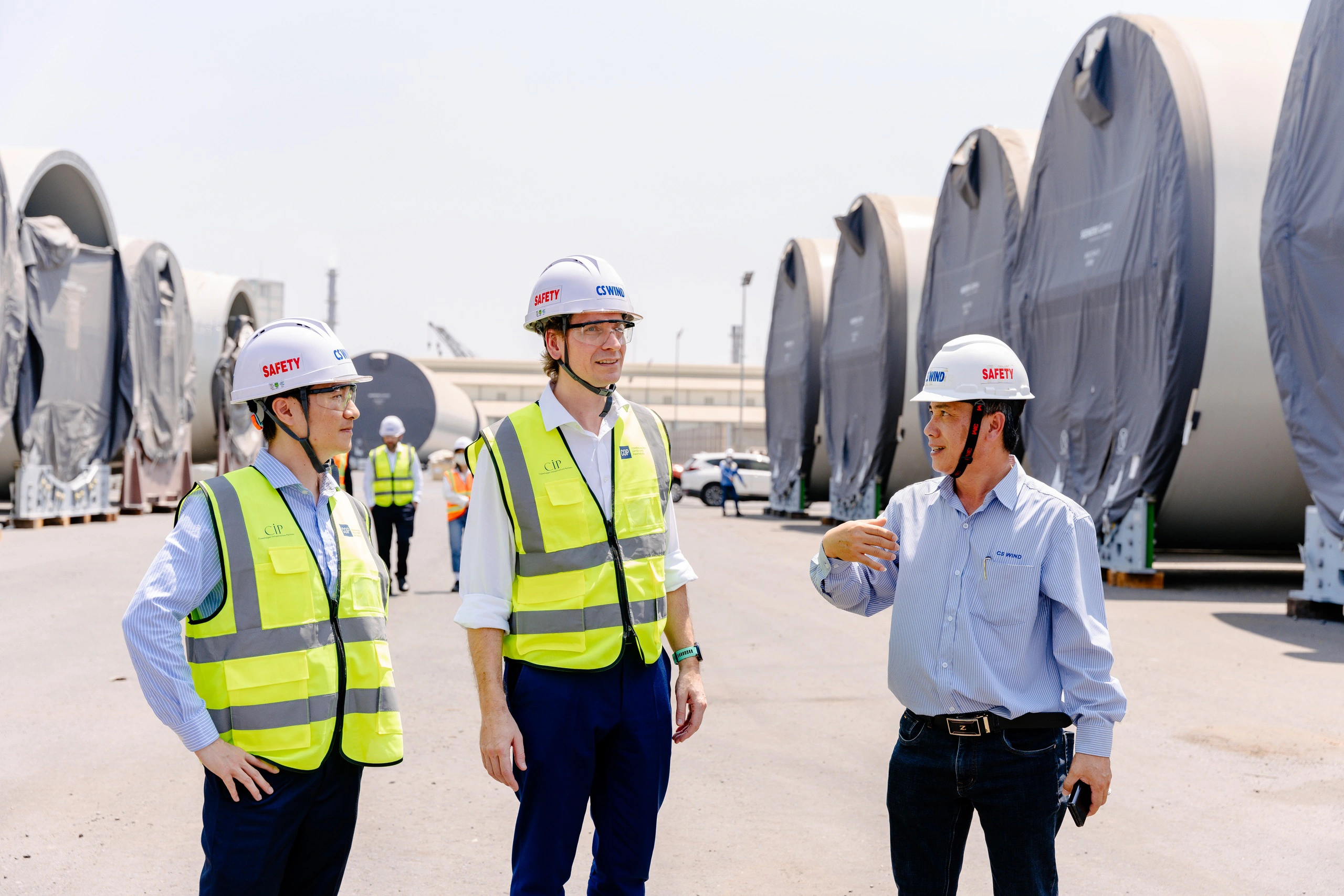 Tháp tuabin điện gió "made in Việt Nam" sẽ xuất sang Hàn Quốc vào tháng 4- Ảnh 1.