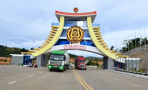 Đòn bẩy nâng quy mô kim ngạch thương mại Việt Nam - Lào