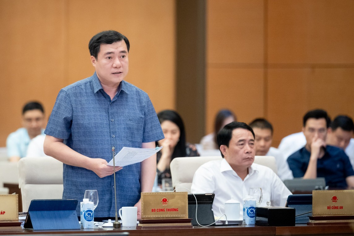 Thứ trưởng Bộ Công Thương Nguyễn Sinh Nhật Tân Thứ trưởng Bộ Công Thương Nguyễn Sinh Nhật Tân