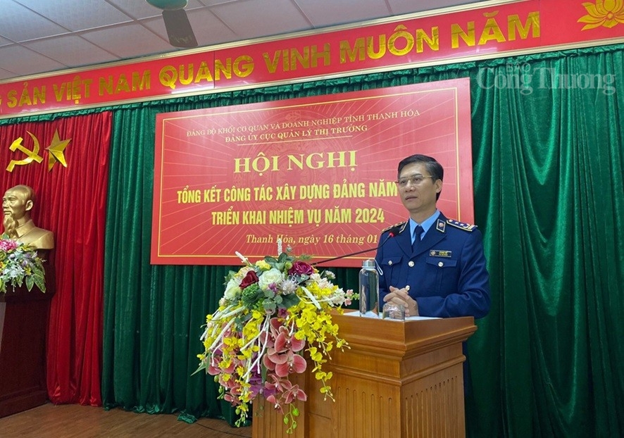 Cục QLTT Thanh Hóa phát huy vai trò của cán bộ đảng viên trong bảo vệ nền tảng tư tưởng của Đảng Cục QLTT Thanh Hóa phát huy vai trò của cán bộ đảng viên trong bảo vệ nền tảng tư tưởng của Đảng