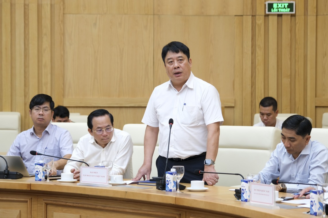 Bộ trưởng Nguyễn Hồng Diên làm việc với lãnh đạo tỉnh Ninh Thuận Bộ trưởng Nguyễn Hồng Diên làm việc với lãnh đạo tỉnh Ninh Thuận