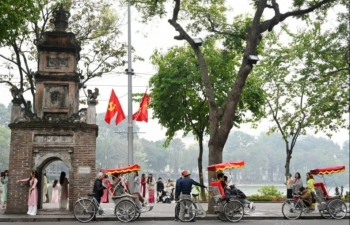 Dự báo thời tiết Hà Nội hôm nay 18/4/2024: Hà Nội có mưa vài nơi trong ngày nghỉ Giỗ Tổ Hùng Vương