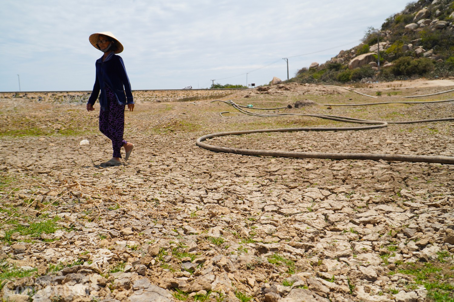 Bài 2: Hạn hán "đe doạ" Ninh Thuận Bài 2: Hạn hán "đe doạ" Ninh Thuận