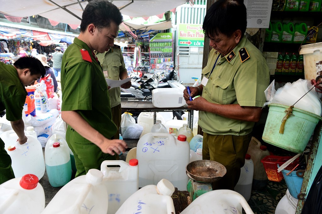 Dự án Luật Hoá chất (sửa đổi): Nhiều nội dung khắc phục sử dụng hoá chất sai mục đích Dự án Luật Hoá chất (sửa đổi): Nhiều nội dung khắc phục sử dụng hoá chất sai mục đích