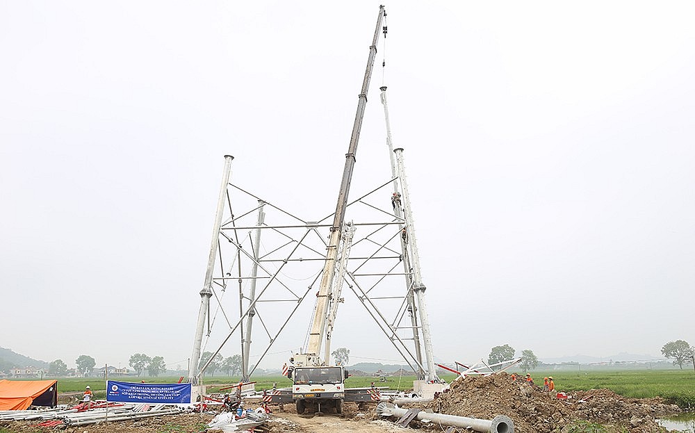 Đường dây 500kV mạch 3 hoàn thành đúc móng gần 65% Đường dây 500kV mạch 3 hoàn thành đúc móng gần 65%