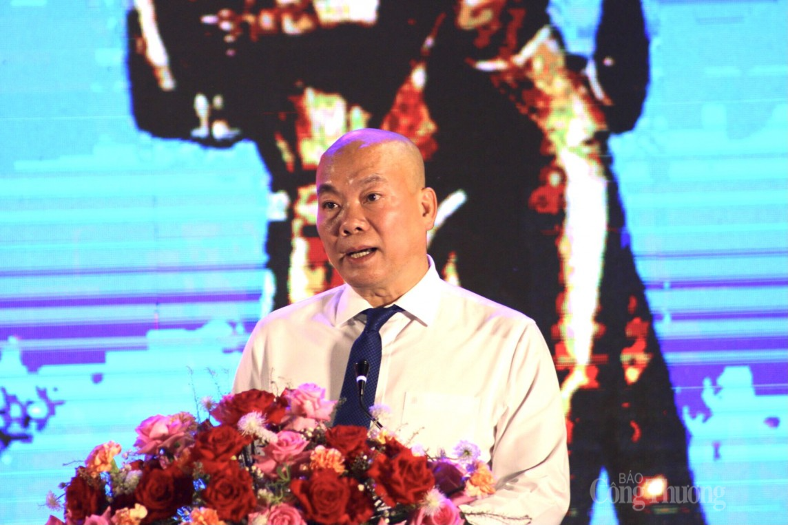 Khai mạc Hội chợ Công Thương khu vực Tây Bắc – Điện Biên 2024 Khai mạc Hội chợ Công Thương khu vực Tây Bắc – Điện Biên 2024