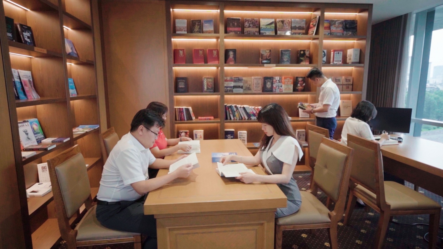 Ngày Sách và Văn hóa đọc Việt Nam: Nâng tầm văn hóa đọc của người Dầu khí Ngày Sách và Văn hóa đọc Việt Nam: Nâng tầm văn hóa đọc của người Dầu khí