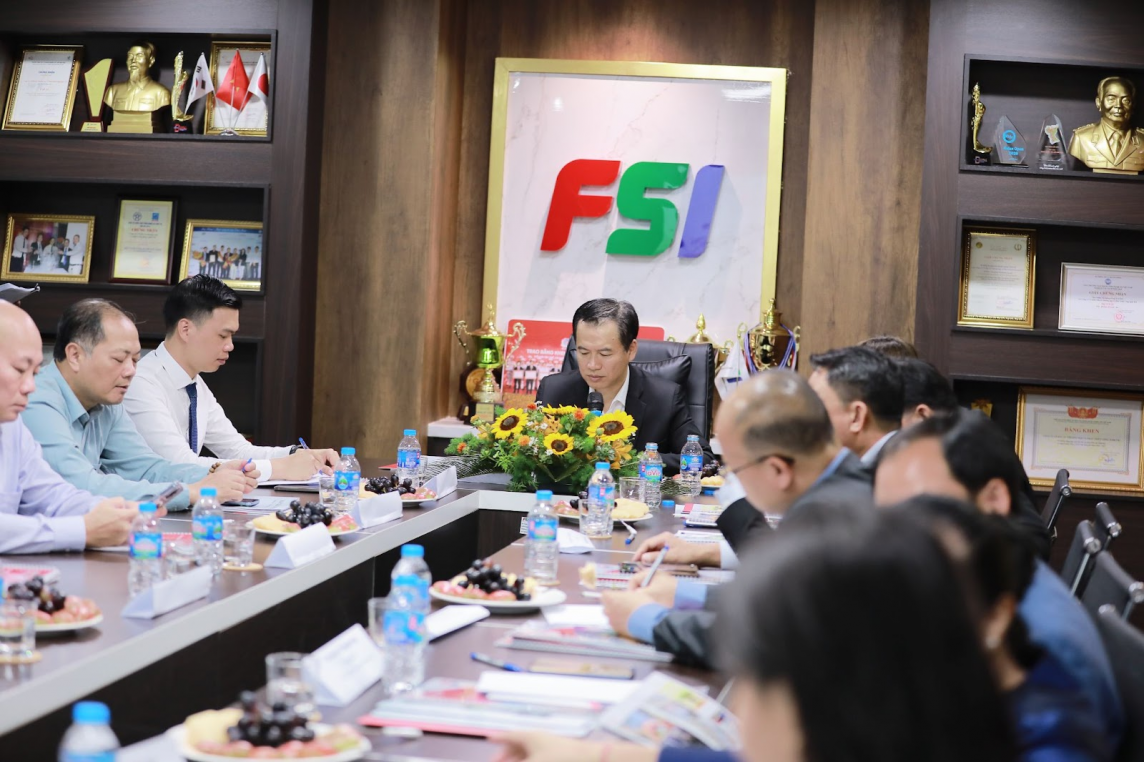 FSI vinh dự được tiếp đón đoàn đại biểu Bộ Công thương Lào thăm quan và làm việc FSI vinh dự được tiếp đón đoàn đại biểu Bộ Công thương Lào thăm quan và làm việc