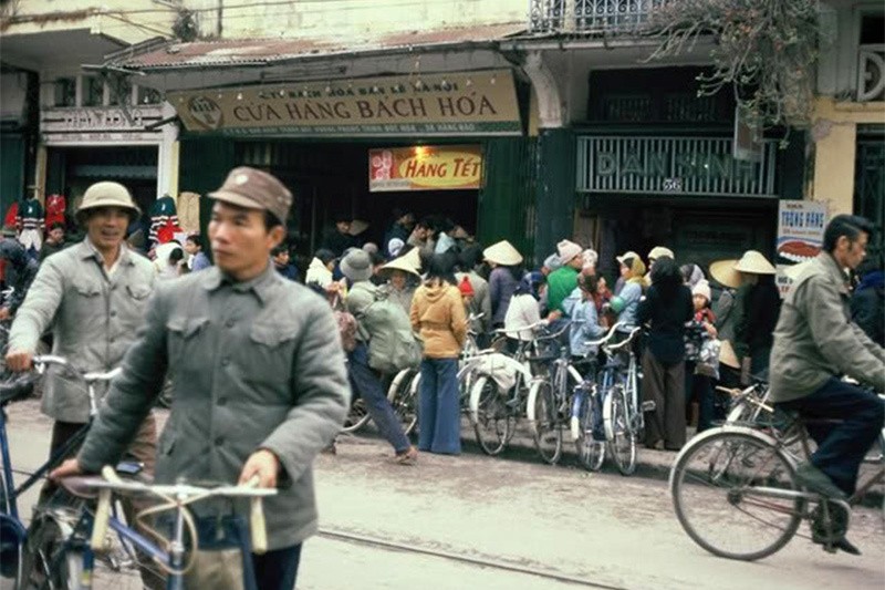 Bài 1: Khái niệm người tiêu dùng từ “không” đến “có” Bài 1: Khái niệm người tiêu dùng từ “không” đến “có”