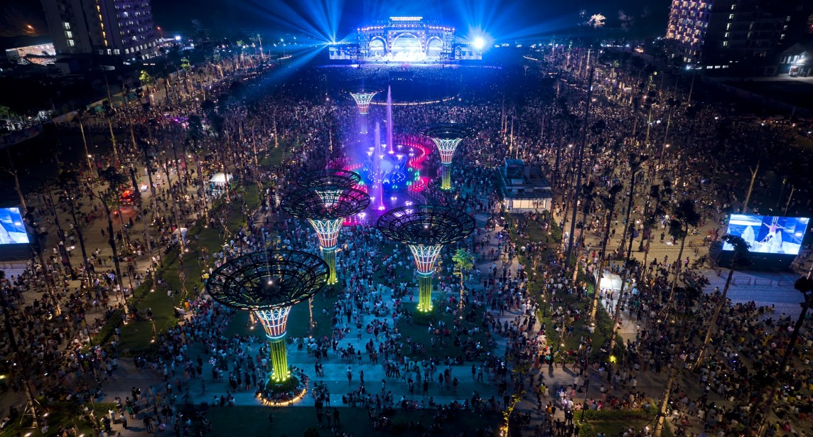 Quảng trường biển Sầm Sơn thường xuyên tổ chức các lễ hội, sự kiện tầm cỡ Quảng trường biển Sầm Sơn thường xuyên tổ chức các lễ hội, sự kiện tầm cỡ