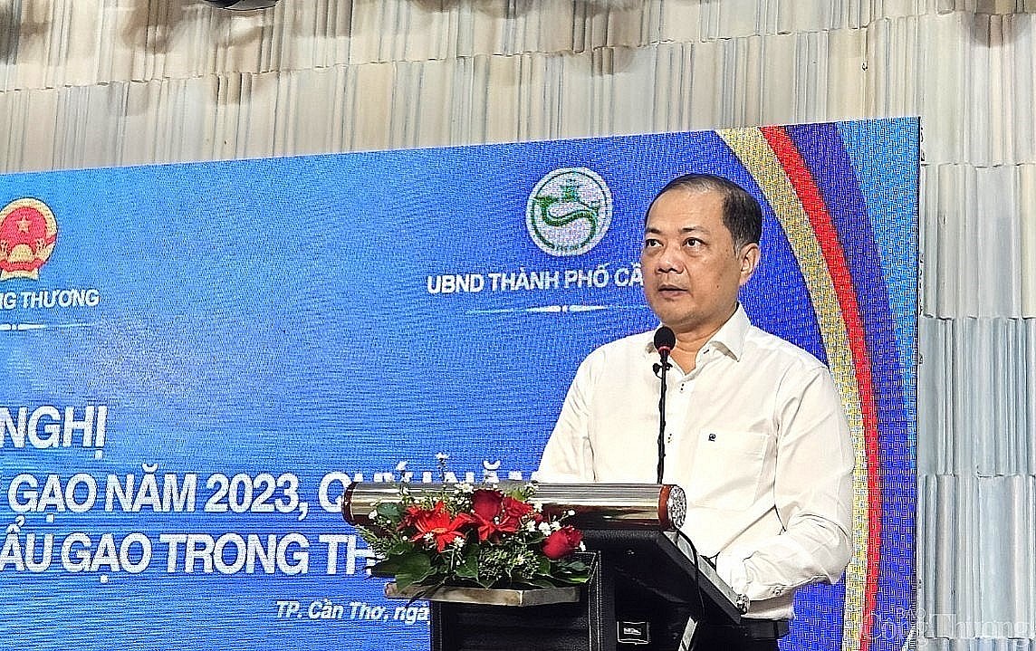 Ông Nguyễn Anh Sơn, Cục trưởng Cục Xuất nhập khẩu báo cáo tình hình xuất khẩu gạo năm 2023 và quý I/2024