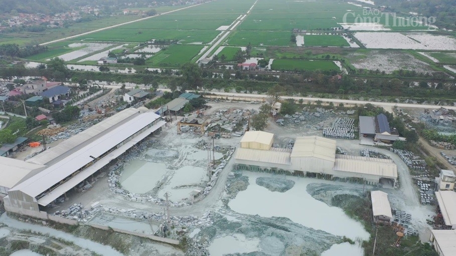 Bài 1: Thực trạng các làng nghề chế tác đá mỹ nghệ gây ô nhiễm môi trường Bài 1: Thực trạng các làng nghề chế tác đá mỹ nghệ gây ô nhiễm môi trường