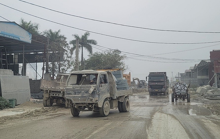 Bài 1: Thực trạng các làng nghề chế tác đá mỹ nghệ gây ô nhiễm môi trường Bài 1: Thực trạng các làng nghề chế tác đá mỹ nghệ gây ô nhiễm môi trường