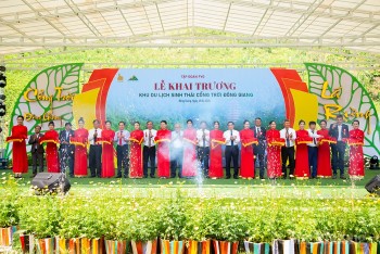 Quảng Nam: Khai trương Khu du lịch sinh thái Cổng trời Đông Giang sau gần 7 năm thi công