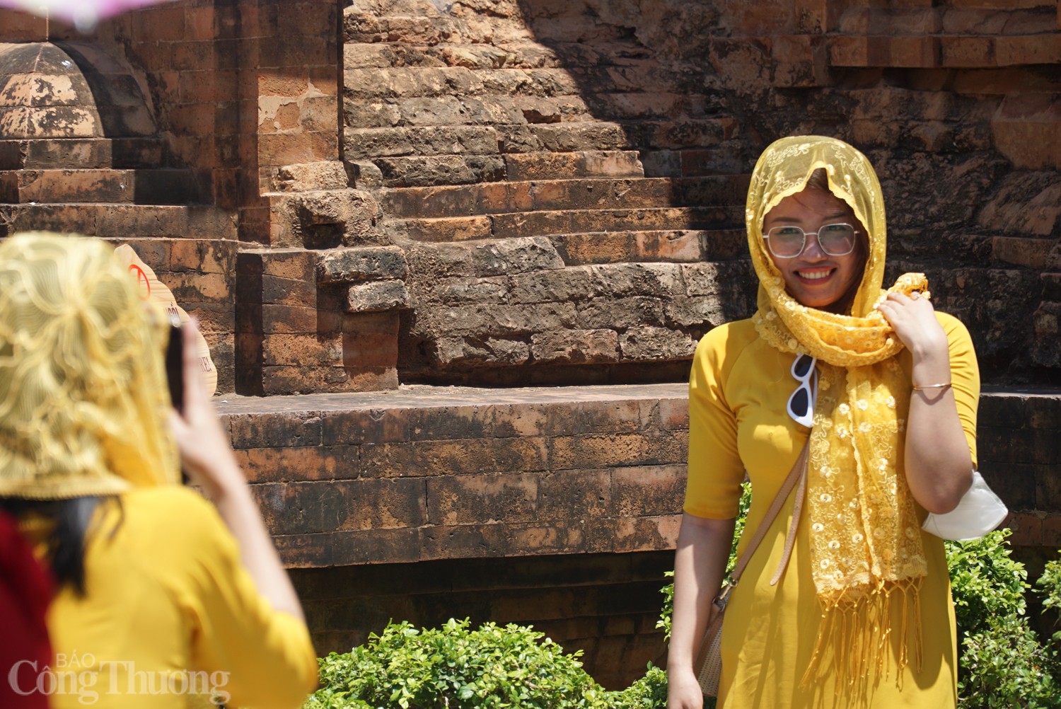 Du khách ùn ùn đổ về Nha Trang ‘’giải nhiệt’’ dịp lễ 30/4-1/5 Du khách ùn ùn đổ về Nha Trang ‘’giải nhiệt’’ dịp lễ 30/4 1/5